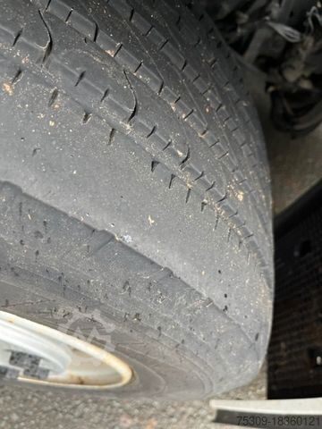 Volume tractor unit MERCEDES-BENZ 1845 LSnRL Low Liner - Standklima -