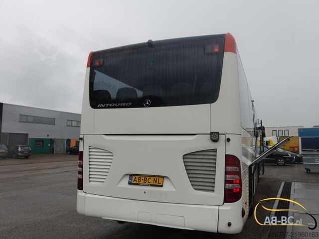Motor coach MERCEDES-BENZ Intouro 49 Sitze Liftbus EURO 6