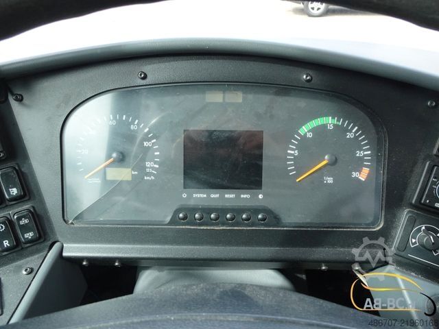 Motor coach MERCEDES-BENZ Intouro 49 Sitze Liftbus EURO 6
