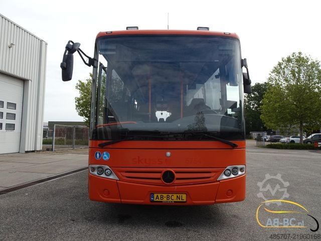 Motor coach MERCEDES-BENZ Intouro 49 Sitze Liftbus EURO 6
