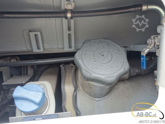 Motor coach MERCEDES-BENZ Intouro 49 Sitze Liftbus EURO 6