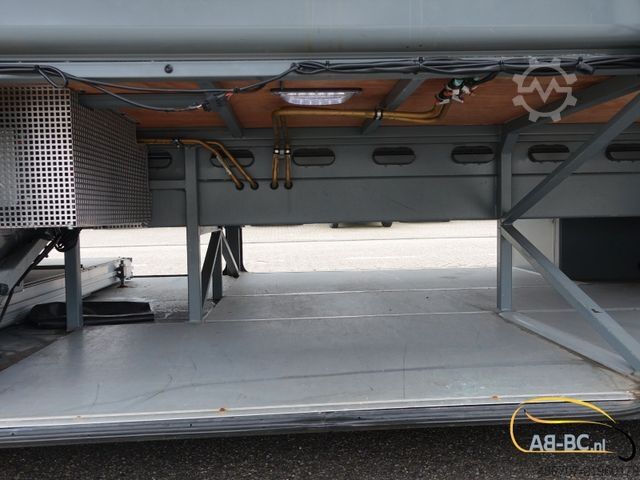 Motor coach MERCEDES-BENZ Intouro 49 Sitze Liftbus EURO 6