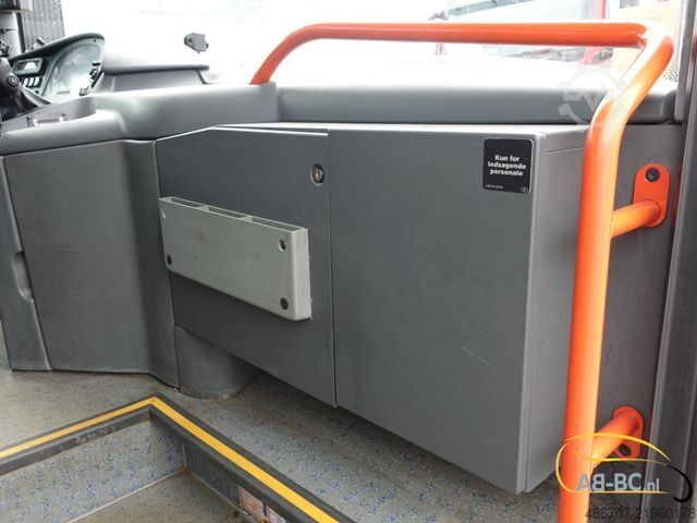 Motor coach MERCEDES-BENZ Intouro 49 Sitze Liftbus EURO 6
