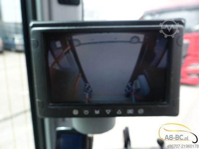 Motor coach MERCEDES-BENZ Intouro 49 Sitze Liftbus EURO 6