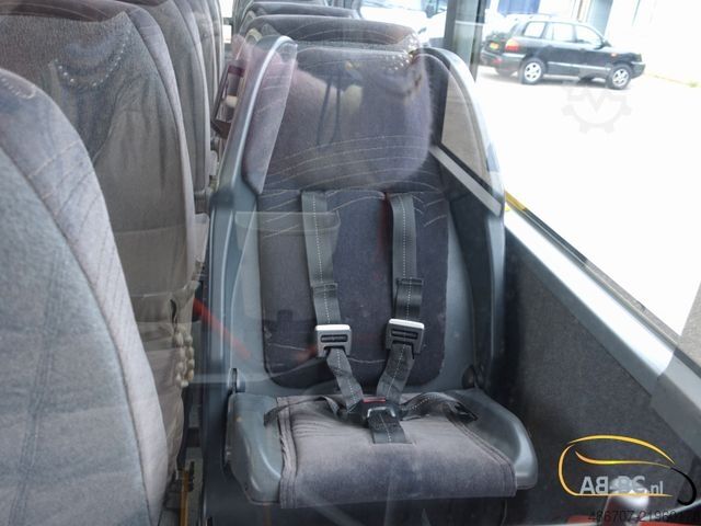 Motor coach MERCEDES-BENZ Intouro 49 Sitze Liftbus EURO 6