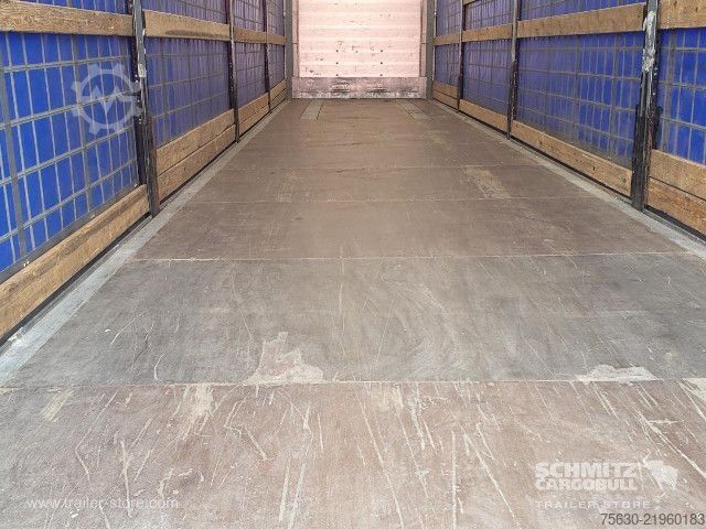 Open semitrailer with tarp Schmitz Cargobull Semitrailer Curtainsider Standard