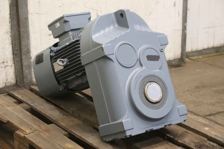 Gear motor 7.5 kW 50 rpm SEW-Eurodrive FH87/G DRN132M4/BE11HF/TF