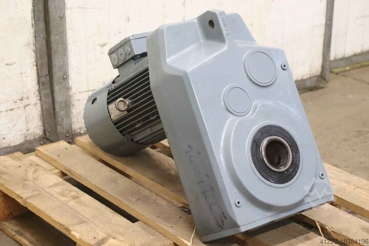 Gear motor 5.5 kW 70 rpm SEW-Eurodrive DFV132S4BMG/HF/TF
