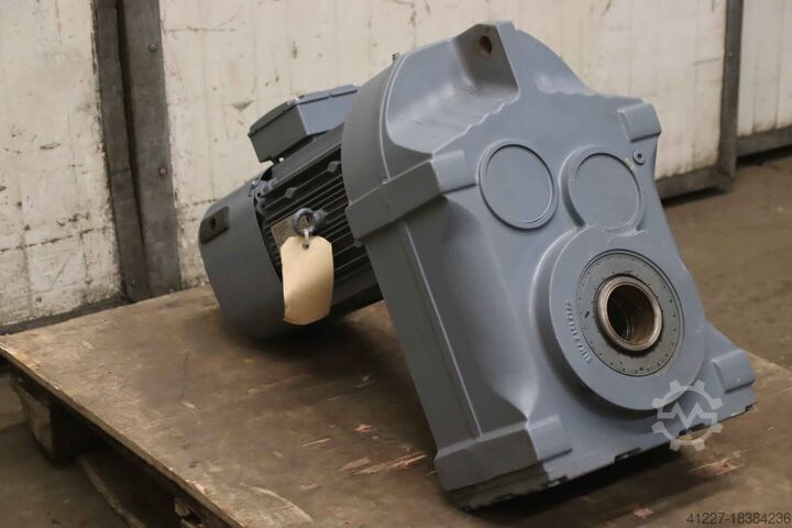 Getriebemotor 5,5 kW 68 U/min SEW-Eurodrive FH87/G DRS132S4BE5HF/TF