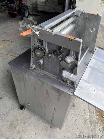 Hörnchenwickelmaschine  