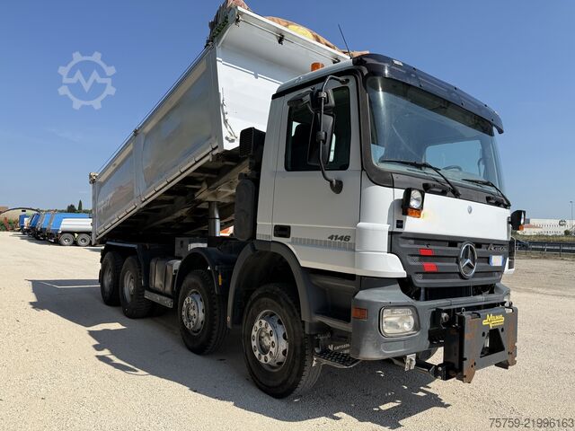 Tipper truck Mercedes-Benz Actros 4146K Kipper 8x4 40T Euro3