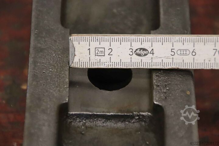 Lünette Unterteil unbekannt Spannbreite 208 mm