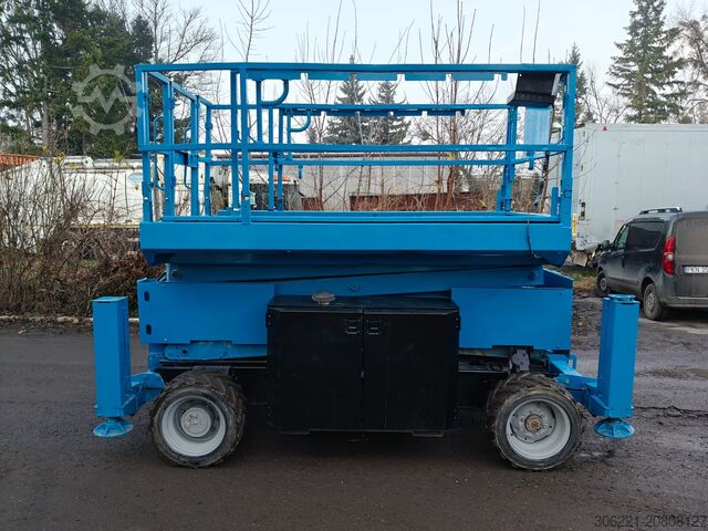 Scherenarbeitsbühne GENIE 4x4 GS-3369 RT