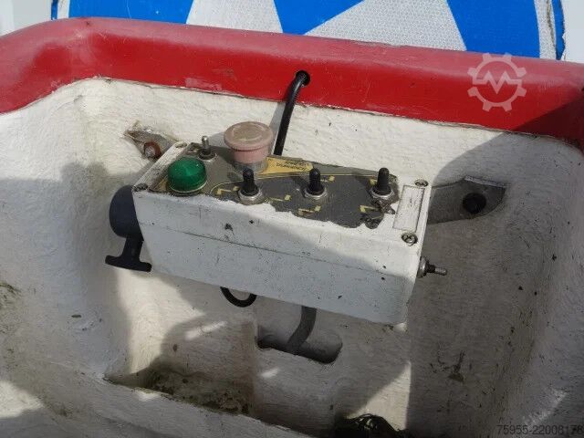Lifting platform Renault Master france elevateur 11,5 meter