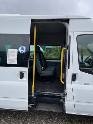 Kleinbus Ford Transit Minibus 2.4 - Dach-Klima - 17er