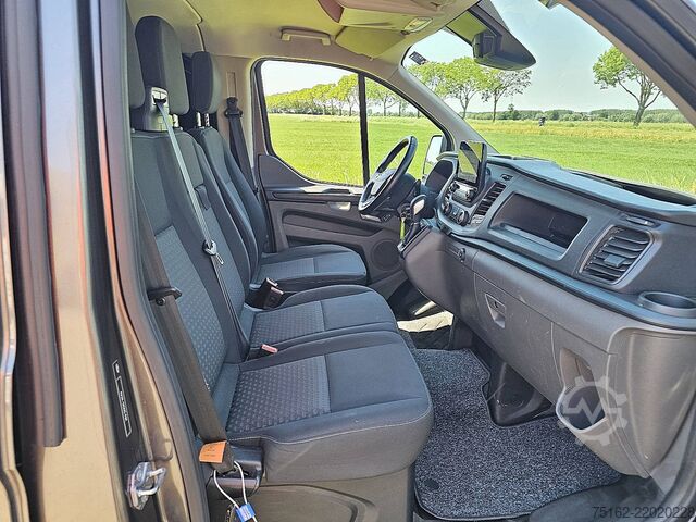 High-roof van FORD TRANSIT CUSTOM 2.0 ac aut DC EURO6