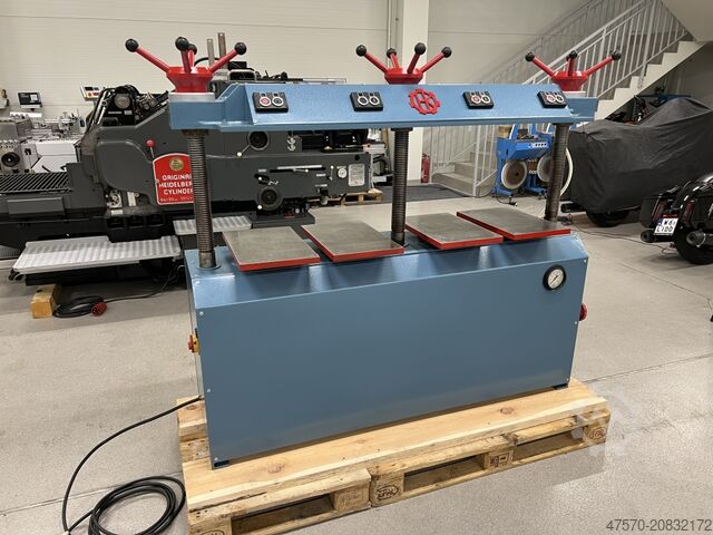 Hydraulische Buchbindereipresse Lechner IV B Hydraulic Bookbinding Press