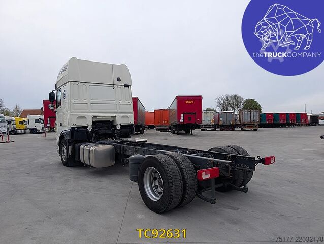 Chassis with cab DAF XF 450