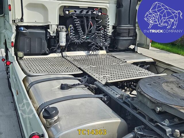 Standard-SZM DAF XF 105 530