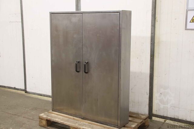 Werkzeugschrank VA Edelstahl 1050/220/H1320 mm