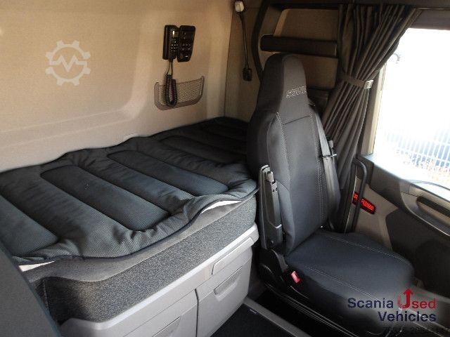 Volumen SZM Scania R 460 EB - MEGA - HIGHLINE - 2x TANKs - ACC