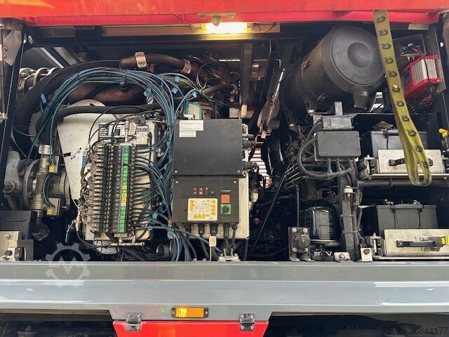 Feuerwehrfahrzeug Rosenbauer Panther Flughafen- Feuer - Löschfahrzeug