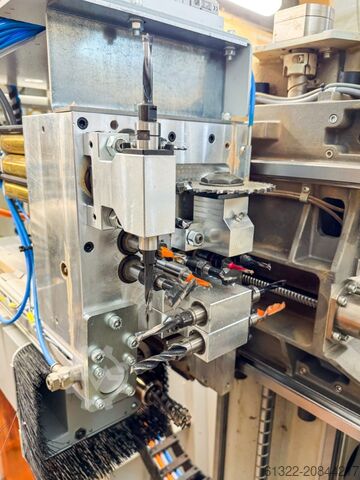 Bearbeitungszentrum mit Durchlauf HOLZ-HER EVOLUTION 7405 4mat