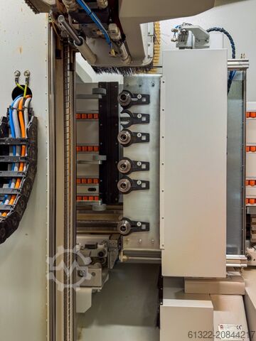 Bearbeitungszentrum mit Durchlauf HOLZ-HER EVOLUTION 7405 4mat