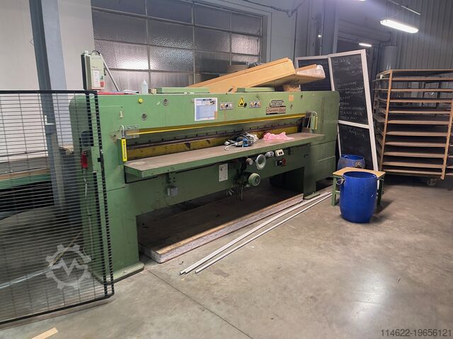 Veneer guillotine JOSTING 2800