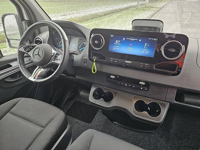 Hochdachkombi MERCEDES-BENZ ESPRINTER L3H2 320 81 kWh LED!