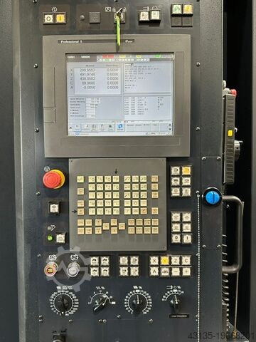 Universal machining center Makino D 500