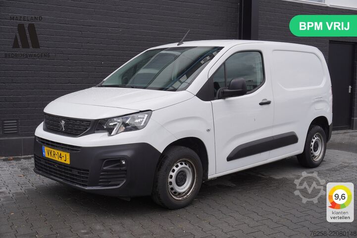 Hochdachkombi Peugeot Partner 1.2 Benzine! EURO 6 - Airco - Navi - Cr...