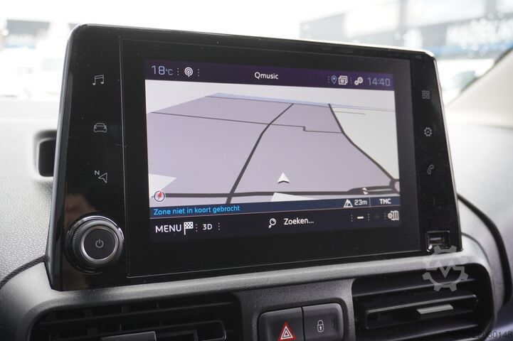 Hochdachkombi Peugeot Partner 1.2 Benzine! EURO 6 - Airco - Navi - Cr...
