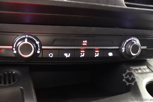 Panel van Peugeot Partner 1.2 Benzine! EURO 6 - Airco - Navi - Cr...