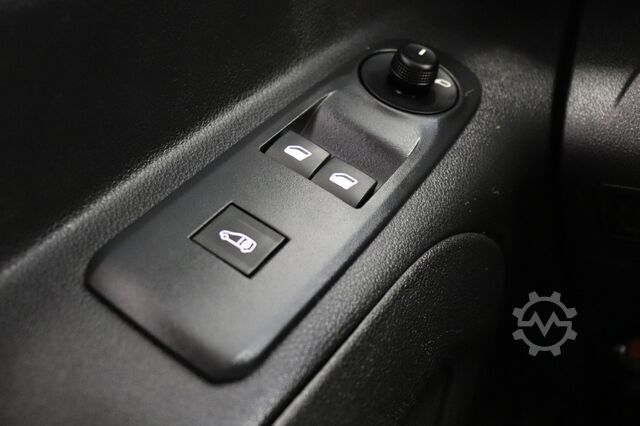 Panel van Peugeot Partner 1.2 Benzine! EURO 6 - Airco - Navi - Cr...