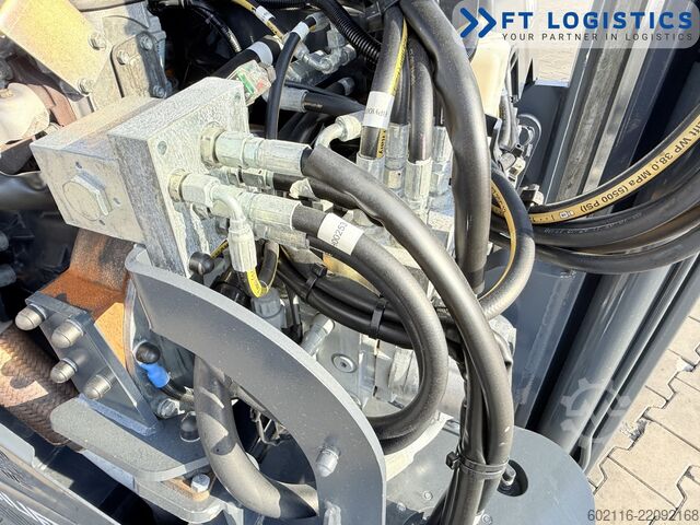 4-way forklift Combilift CB3000 GAS TRIPLEX 5500 POSITIONER