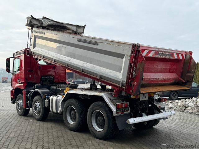 Three-sided tipper truck MERCEDES-BENZ Arocs 3243 8x4 Kipper Schwarzmuller Bordmatik