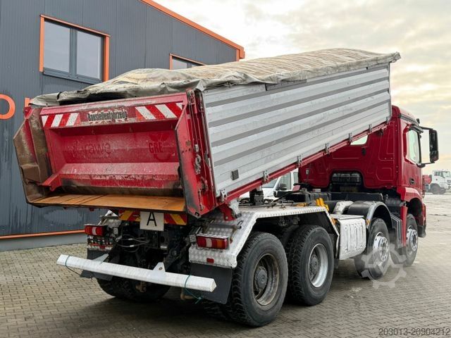 Three-sided tipper truck MERCEDES-BENZ Arocs 3243 8x4 Kipper Schwarzmuller Bordmatik