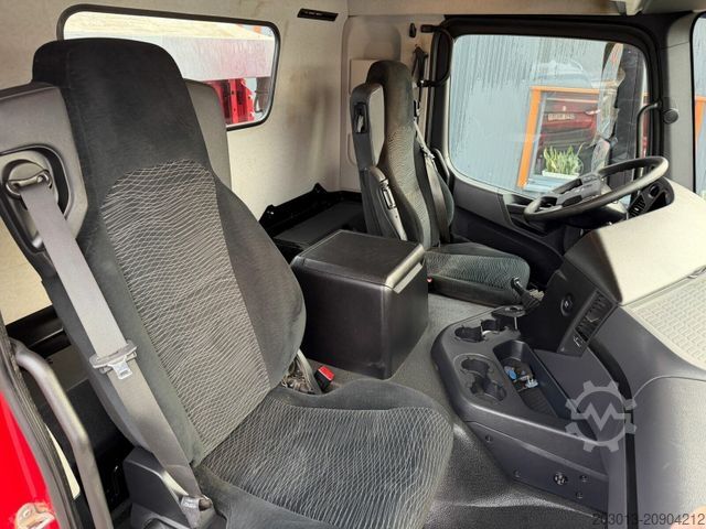 Three-sided tipper truck MERCEDES-BENZ Arocs 3243 8x4 Kipper Schwarzmuller Bordmatik