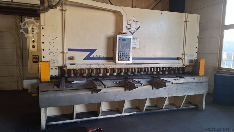 Hydraulic guillotine shear Steiner HTS 30 113