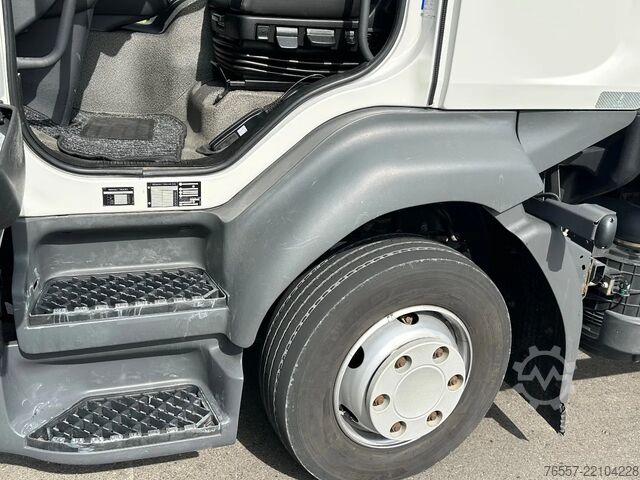 Schiebeplane Renault D240.12. EURO6. 11-2021.