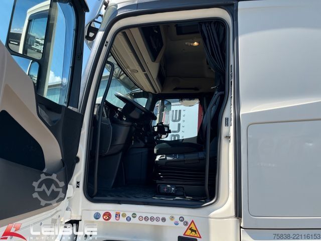 Heavy-duty truck MERCEDES-BENZ Actros 2548 LS Big Space*Standklima*ZZGG 60to*Al