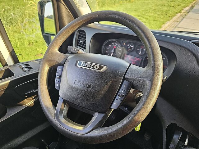 High-roof van IVECO DAILY 35C15 L2H2 Dubbellucht!