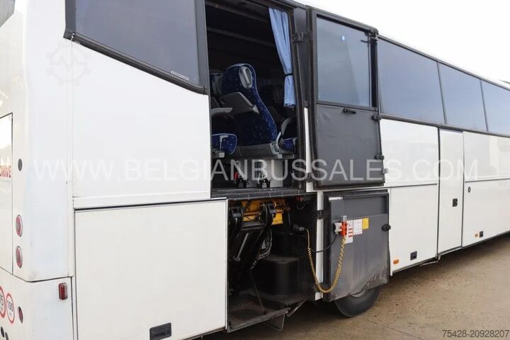 Motor coach VDL/Bova Futura FHD 127.365 / Handicaped lift / Full opt...