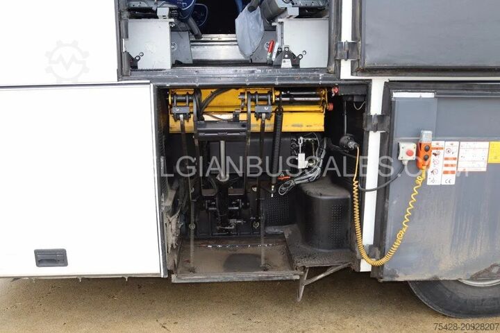 Motor coach VDL/Bova Futura FHD 127.365 / Handicaped lift / Full opt...