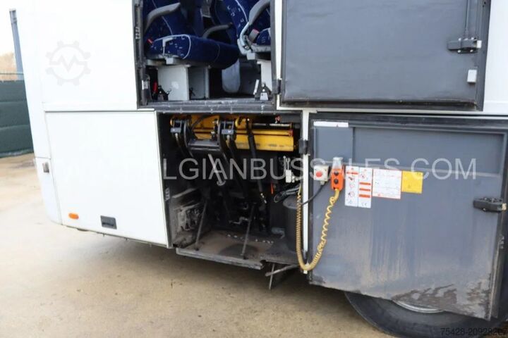 Motor coach VDL/Bova Futura FHD 127.365 / Handicaped lift / Full opt...