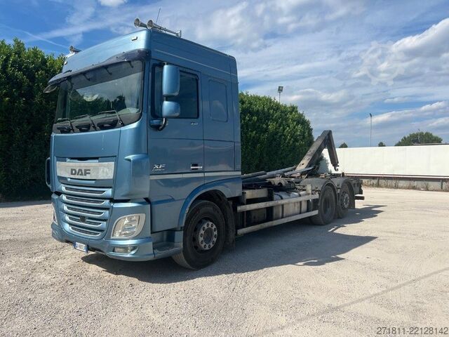 Roll-off tipper truck DAF DAF XF510 SCARRABILE USATO