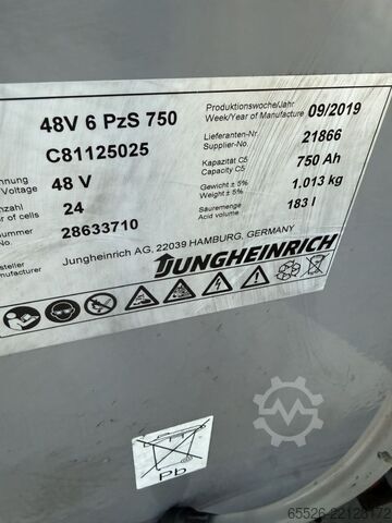 Electric 4-wheel forklift Jungheinrich EFG 320 / STVZO / nur 2599 Std.