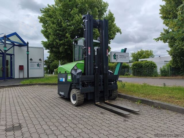 Four-way side loader Combilift CBE4000 4-Wege Stapler