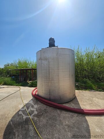 Stainless steel tank with agitator, 20,000 L INOX TANK SA MJESALICOM 20.000L 